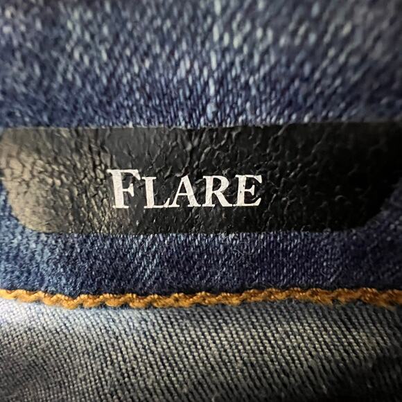 Judy Blue Jeans Womens Size 7/28 Medium Wash Tulip Raw Hem Cotton Blend - Picture 14 of 16